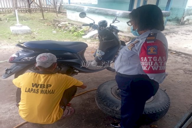 Gali Potensi Diri, WBP Lapas Wahai Dilatih Perbengkelan