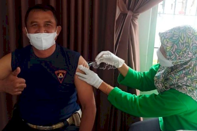 Petugas dan WBP Lapas Rangkasbitung Disuntik Vaksin Booster