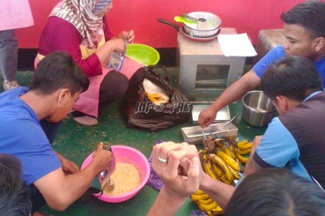WBP Lapas Batang Olah Pisang Jadi Makanan Bernilai Lebih
