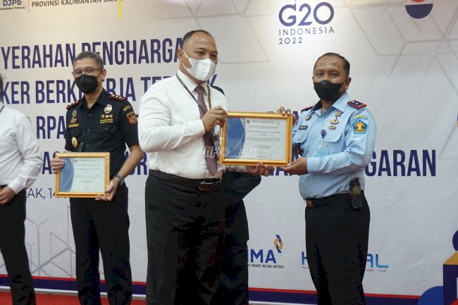 Rutan Sambas Raih 2 Penghargaan dari Kanwil DJPb Provinsi Kalbar