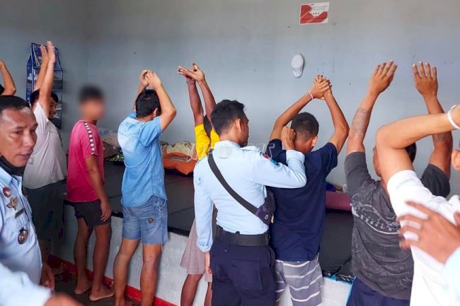 Deteksi Dini Gangguan Kamtib, Lapas Dobo Geledah Blok Hunian