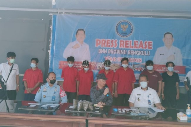 Lapas Bengkulu Bersinergi dengan BNNP Bengkulu Ungkap Jaringan Narkotika 