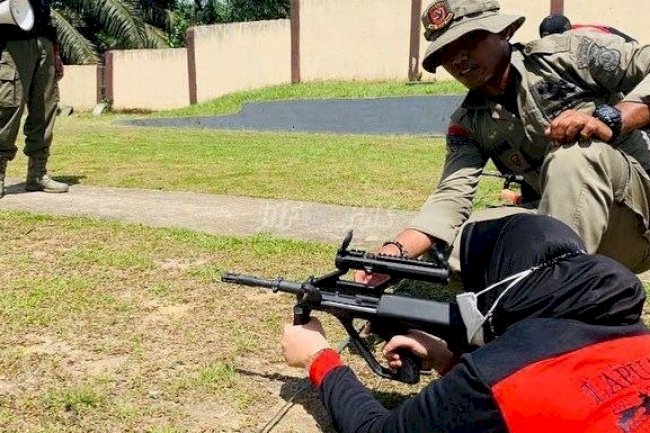 Asah Kemampuan, Petugas LPP Jambi Latihan Menembak