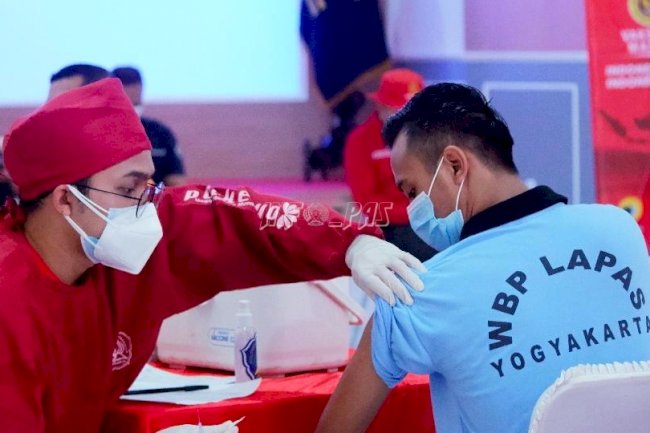 Semarak Hari Bakti Pemasyarakatan, Lapas Yogyakarta Sukses Vaksinasi Booster WBP