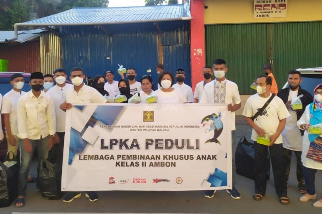 Peduli Sesama, LPKA Ambon Berbagi Takjil Gratis