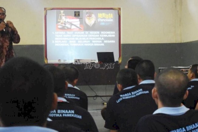 Usai Rehabilitasi, Ratusan WBP Lapas Narkotika Pamekasan Ikuti Penyuluhan Hukum
