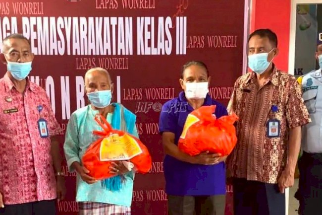 Tunjukkan Kepedulian, Lapas Salurkan Bantuan Melalui Bakti Sosial