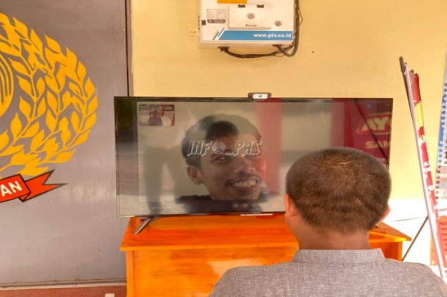 Tingkatkan Pelayanan, Lapas Tual Fasilitasi Video Call dengan Monitor Layar Lebar 
