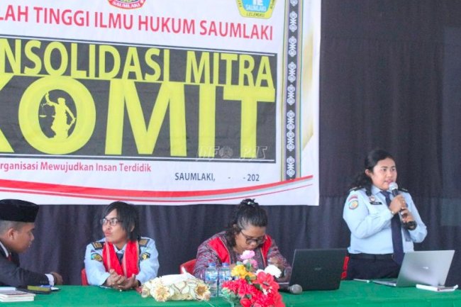 Jadi Narasumber, Plt. Kabapas Saumlaki Perkenalkan Bapas ke Akademisi