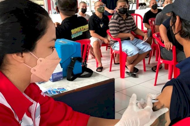 Ribuan Narapidana Lapas Semarang Jalani Vaksinasi Booster
