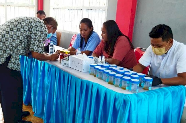 Sukseskan P4GN, Lapas Wonreli Gandeng Puskesmas Gelar Tes Urine dan Sosialisasi