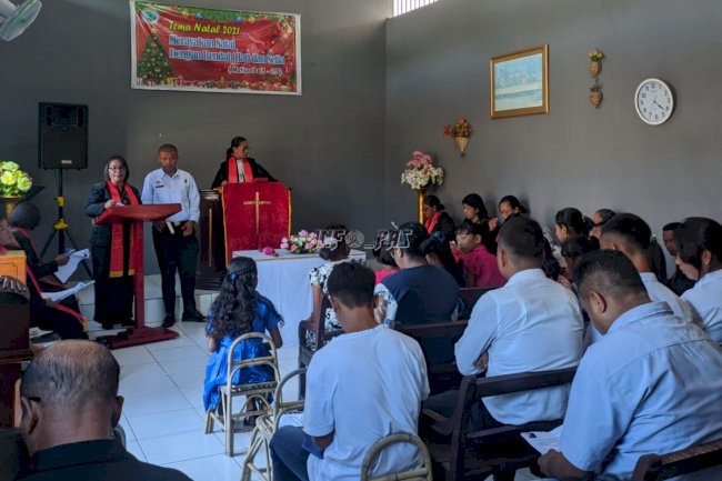 Petugas & WBP Lapas Saparua Bersukacita Rayakan Hari Keturunan Roh Kudus