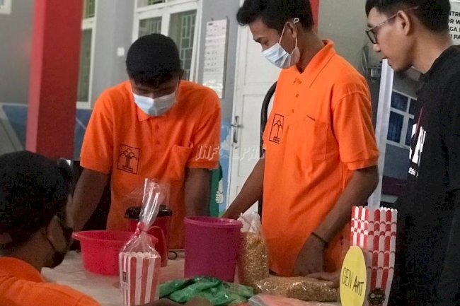 Anak LPKA Palu Nobar Sambil Nikmati Popcorn Hasil Pelatihan Tata Boga