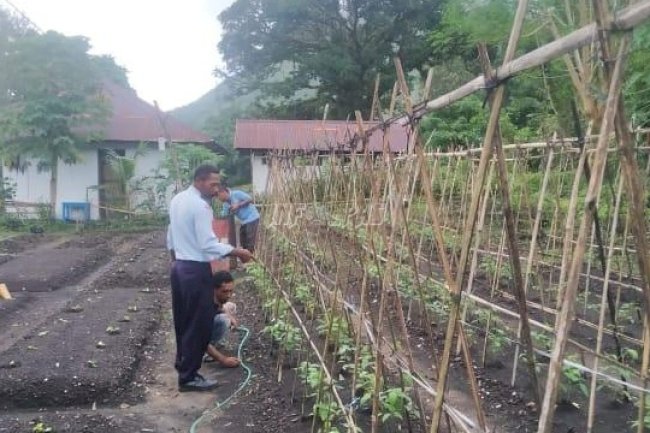 Ajak WBP Berkebun, Salah Satu Cara Lapas Bandanaira Memanusiakan Manusia