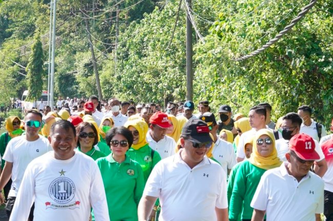 Jaga Kebugaran dan Kekompakan, Dirjenpas dan UPT Cilacap Jalan Sehat di Nusakambangan