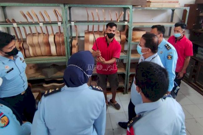 Lapas Rangkasbitung Didorong Jadi Pusat Pembuatan Gitar se-Indonesia