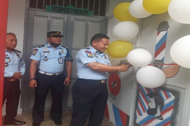 Karutan Ambon Resmikan Barbershop Rubon