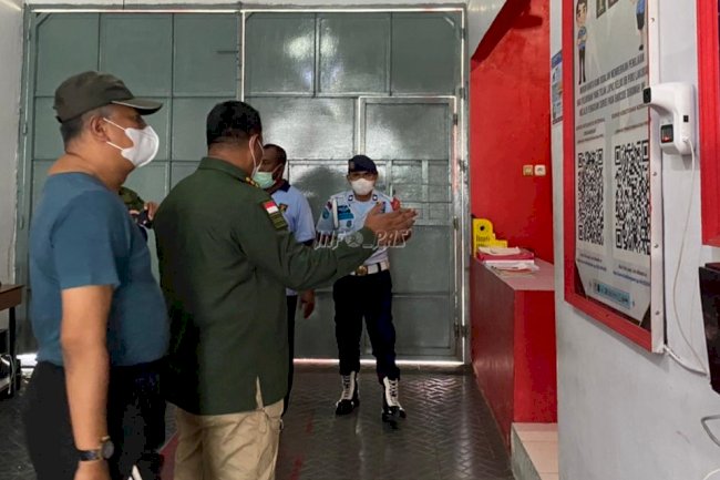 Pastikan Layanan Kunjungan Berjalan Lancar, Kadivpas Maluku Sambangi Lapas Piru