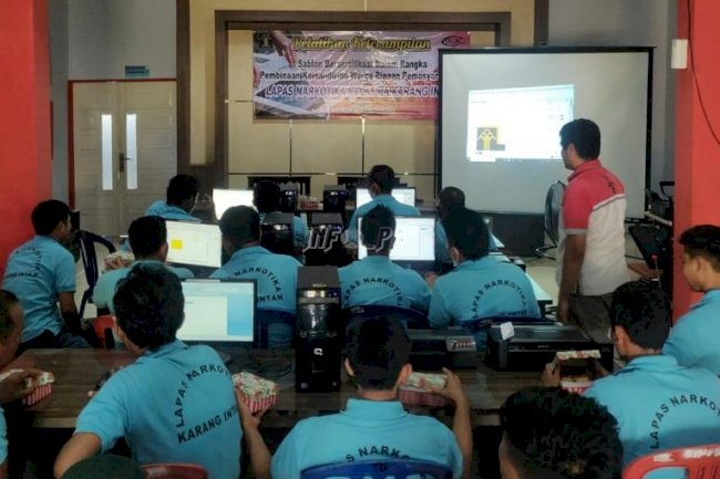 Puluhan WBP LPN Karang Intan Dibekali Keahlian Sablon