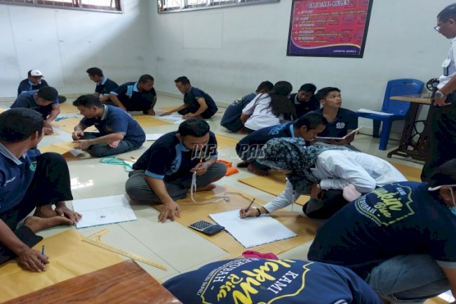 20 WBP LPN Bangli Rampungkan Pelatihan Menjahit
