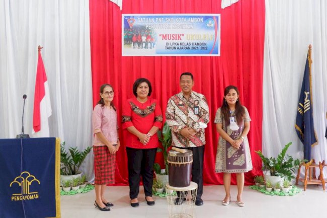 Tutup Pelatihan Musik Ukulele LPKA Ambon. KadivPAS: Masa depan itu ada