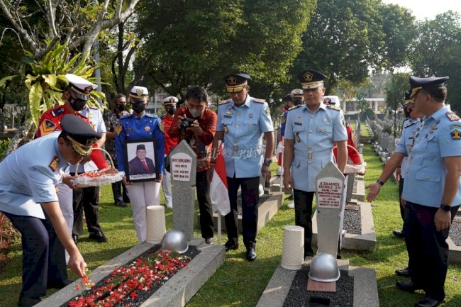 Ziarah & Tabur Bunga di TMP, Wujud Penghormatan Pemasyarakatan Kepada Para Pahlawan