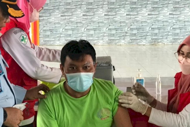 Lapas Narkotika Bandar Lampung Fasilitasi WBP dan Keluarga Vaksinasi Booster