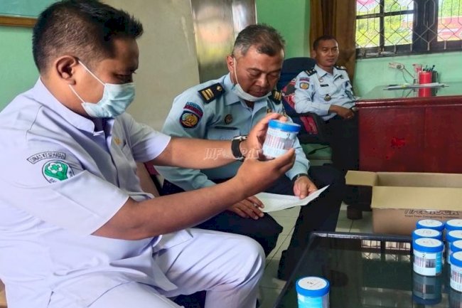 Dites Urine, Pegawai dan WBP Lapas Sampit Bersih dari Narkoba