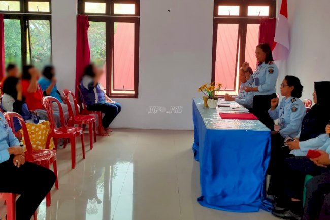 Lapas Perempuan Ambon-Divisi Yankum Berikan WBP Penyuluhan Hukum