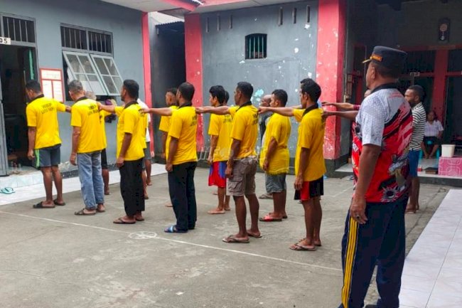 Bentuk Sikap dan Karakter Diri, WBP Lapas Wahai Dilatih Baris Berbaris  