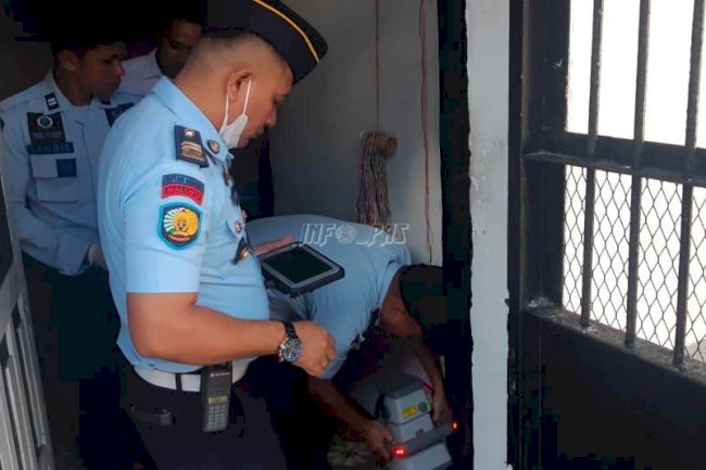 Bersih-Bersih, Pemasyarakatan Ambon Razia Hunian WBP