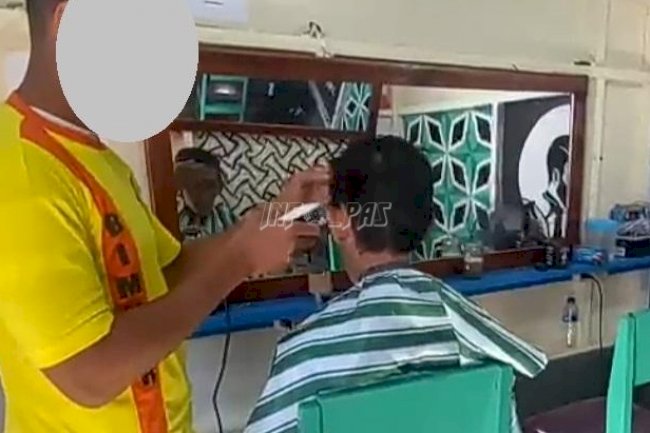 Tinggi Peminat, Barbershop Mini Lapas Wonreli Terus Didatangi Pelanggan