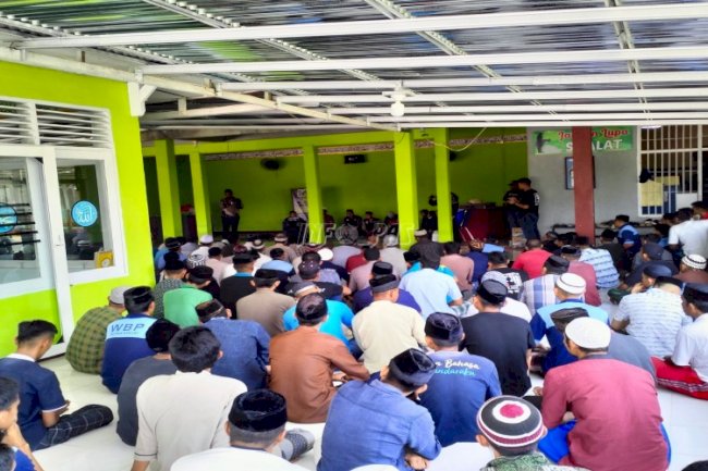 WBP Rutan Sinjai Dapat Makanan Gratis & Iqra dari Yayasan SiJum