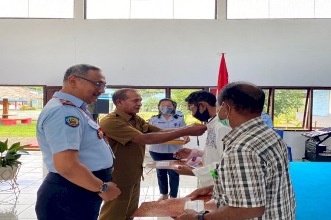 Puluhan WBP Lapas Piru Sukses Tuntaskan Pelatihan Pengelasan