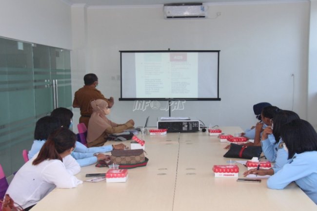 Petugas Kesehatan Rutan Ambon Ikuti Penguatan Layanan Kesehatan dari Dinkes Prov. Maluku