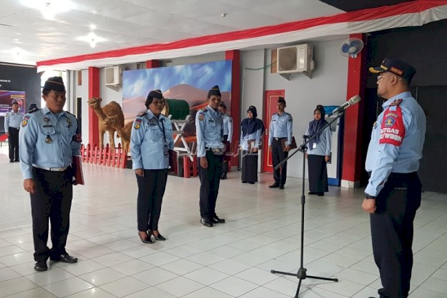 3 Petugas Rutan Masohi Raih Satyalancana Karya Satya 20 dan 30 Tahun