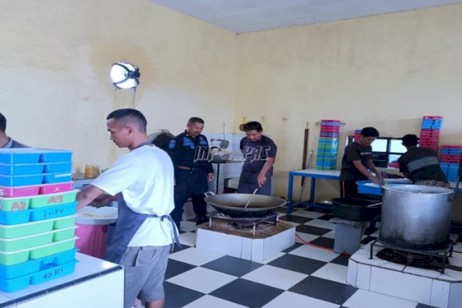 Petugas Rutan Sinjai Pastikan Kualitas Makanan WBP Selalu Terjaga