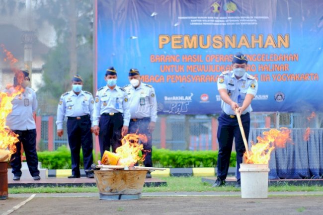 Antisipasi Gangguan Kamtib, Lapas Yogyakarta Musnahkan Barang Hasil Razia