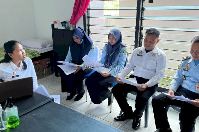 Peduli Kesehatan WBP, CPNS Rutan Masohi Sosialisasikan 'WBP Patuh Minum Obat'