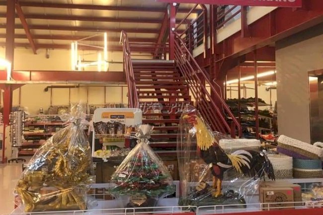 Kerajinan Tangan WBP Rutan Pinrang Mejeng di Mall Sejahtera Pinrang