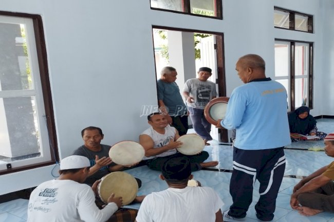 Asah Keterampilan Bermusik, WBP Lapas Namlea Belajar Mainkan Hadroh