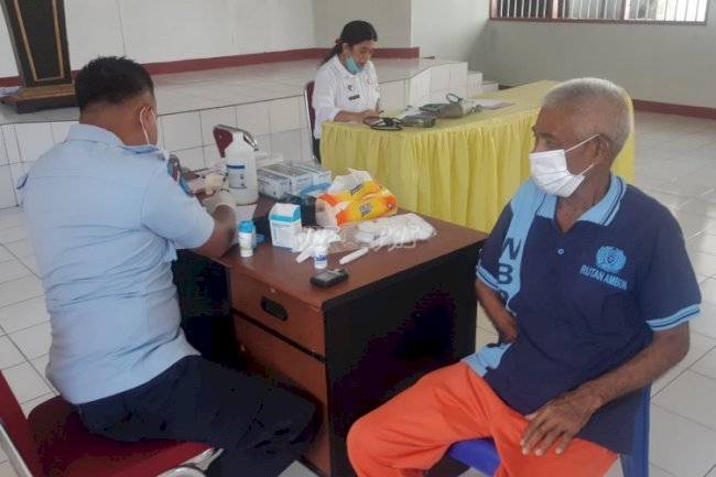 Posyandu Lansia, Bukti Rutan Ambon Peduli Kesehatan WBP