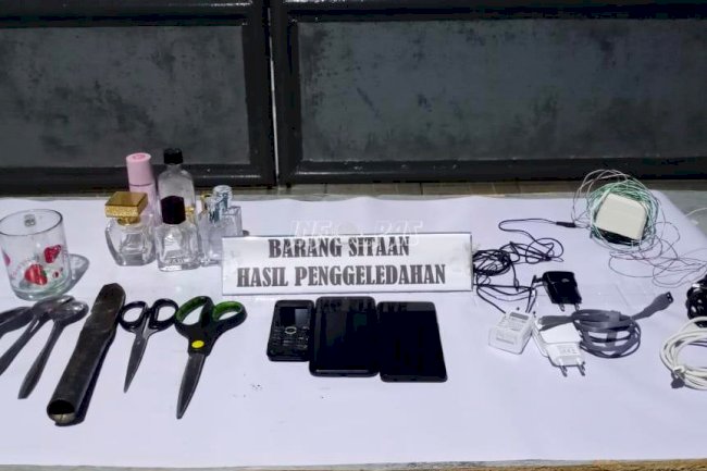 Berantas Halinar, Satops  Patnal Lapas Ambon Geledah Blok Hunian WBP