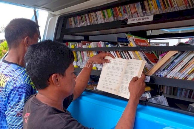 Tingkatkan Minat Baca WBP, Lapas  Bulukumba Datangkan Mobil Perpustakaan Keliling