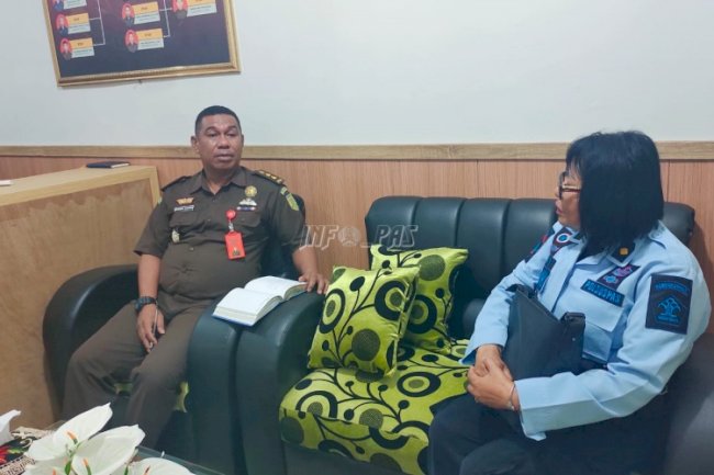 Atasi Masalah Overstay Tahanan, Kasubsi Yantah Rutan Ambon Sambangi Kejari Ambon