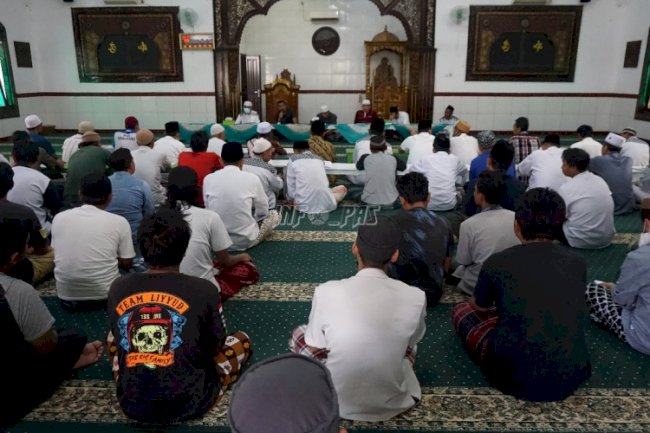 Ratusan Narapidana Lapas Semarang Gelar Doa Bersama Untuk Korban Gempa Cianjur