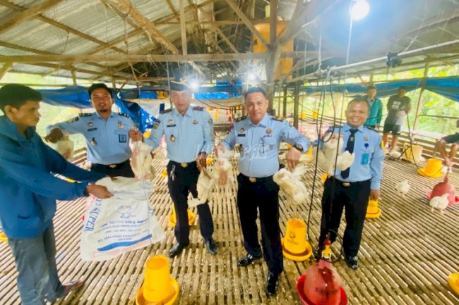 Klien Pemasyarakatan Bapas Tarakan Panen Ribuan Ayam Pedaging