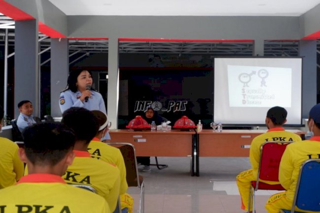 Anak Binaan LPKA Palu Ikuti Penyuluhan Kesehatan Bersama Pernakes Pengayoman Sulteng