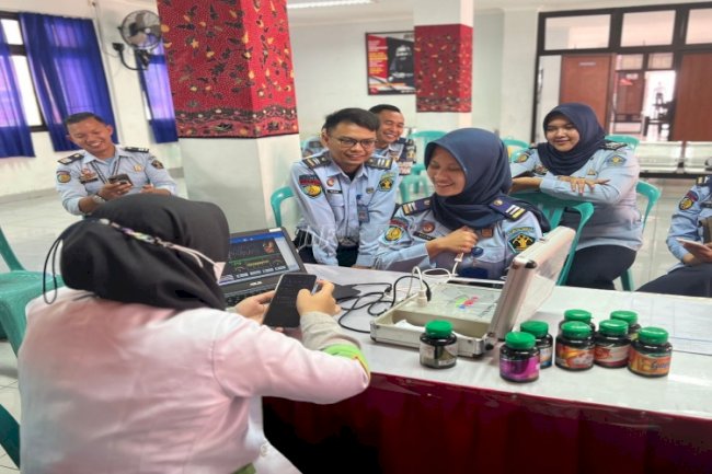 Medical Check Up Petugas Lapas Narkotika Pamekasan Gandeng Kimia Farma Pamekasan