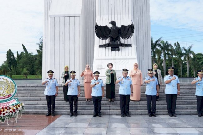 Beri Penghormatan, Dirjenpas Pimpin Upacara Tabur Bunga di Taman Makam Pahlawan